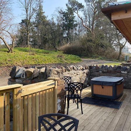 Partridge Lodge With Hot Tub Forgandenny Exterior photo